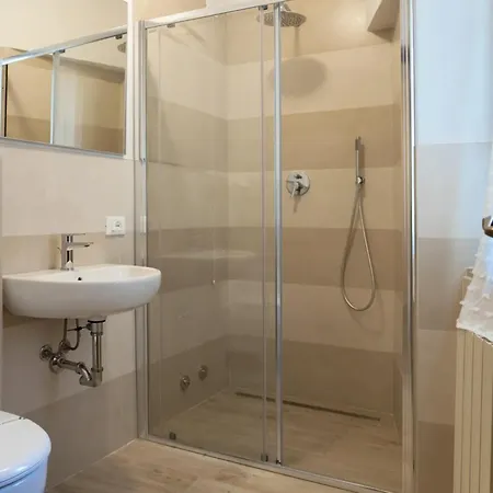Miralago 3* Pieve (Lombardy)