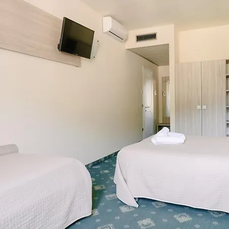Miralago Hotel 3*