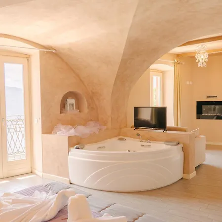 Miralago 3* Pieve (Lombardy)