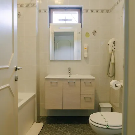Miralago Hotel Pieve (Lombardy)