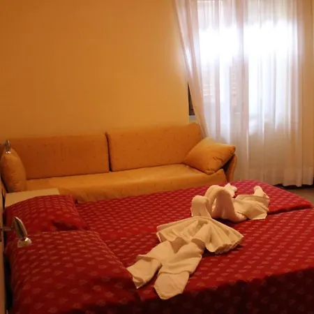 Hotel Miralago 3*