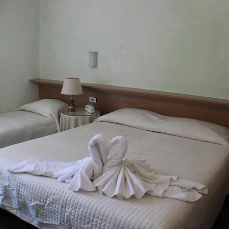 Miralago Hotel