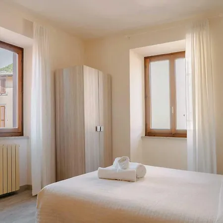 Miralago Hotel