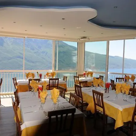 Hotel Miralago Pieve (Lombardy)