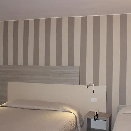 Miralago Hotel Pieve (Lombardy)