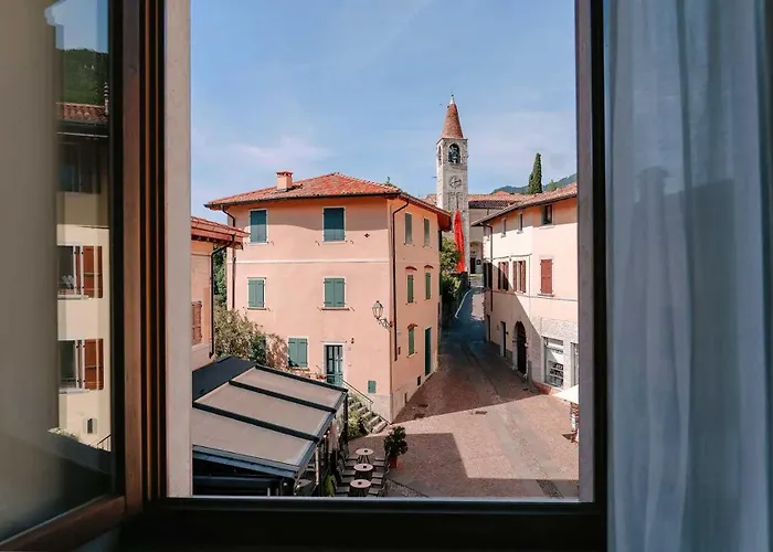 Miralago Pieve (Lombardy)