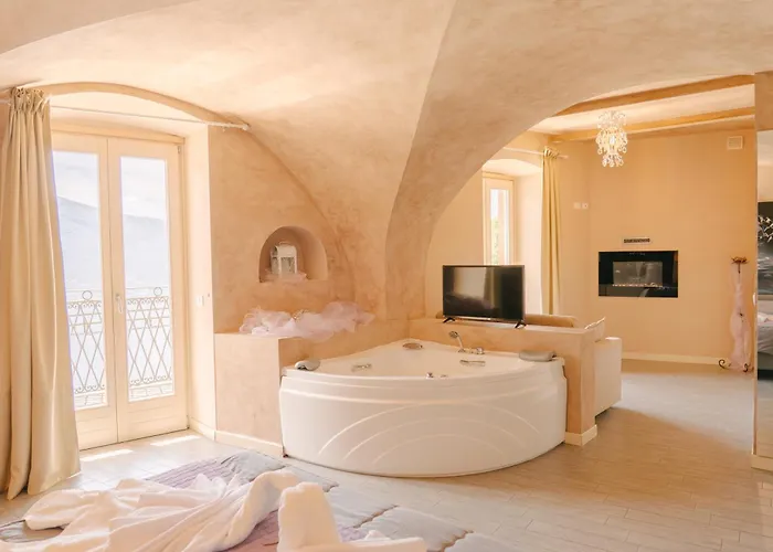 Miralago 3* Pieve (Lombardy)