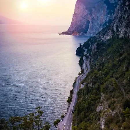 فندق ميرالاغو Pieve (Lombardy)