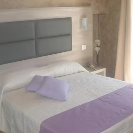 Miralago 3* Pieve (Lombardy)