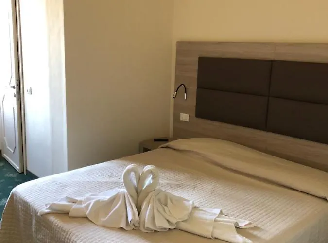 Miralago 3* Pieve (Lombardy)