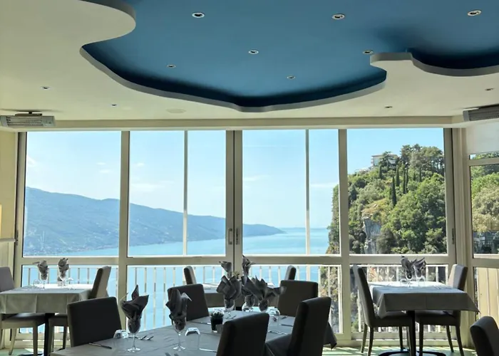 Hotel Miralago 3*