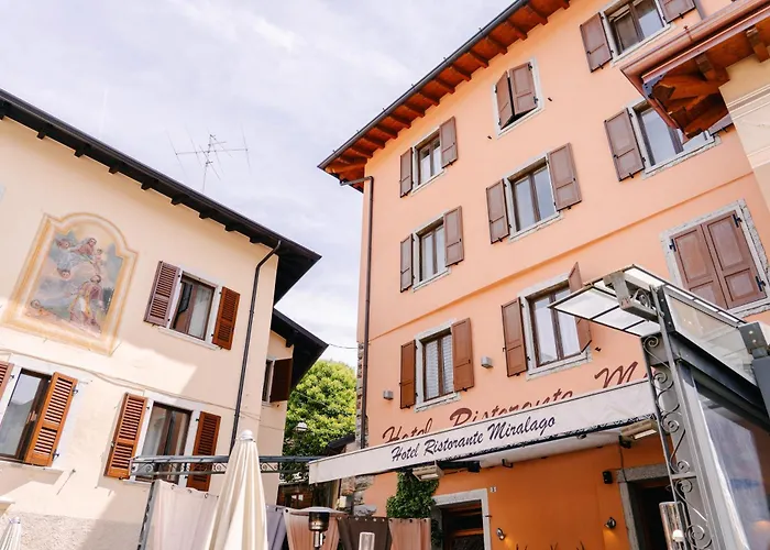 Miralago 3* Pieve (Lombardy)