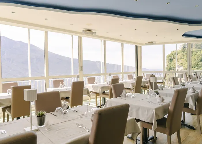 Miralago Hotel Pieve (Lombardy)