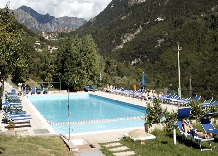 Hotell Miralago Pieve (Lombardy)